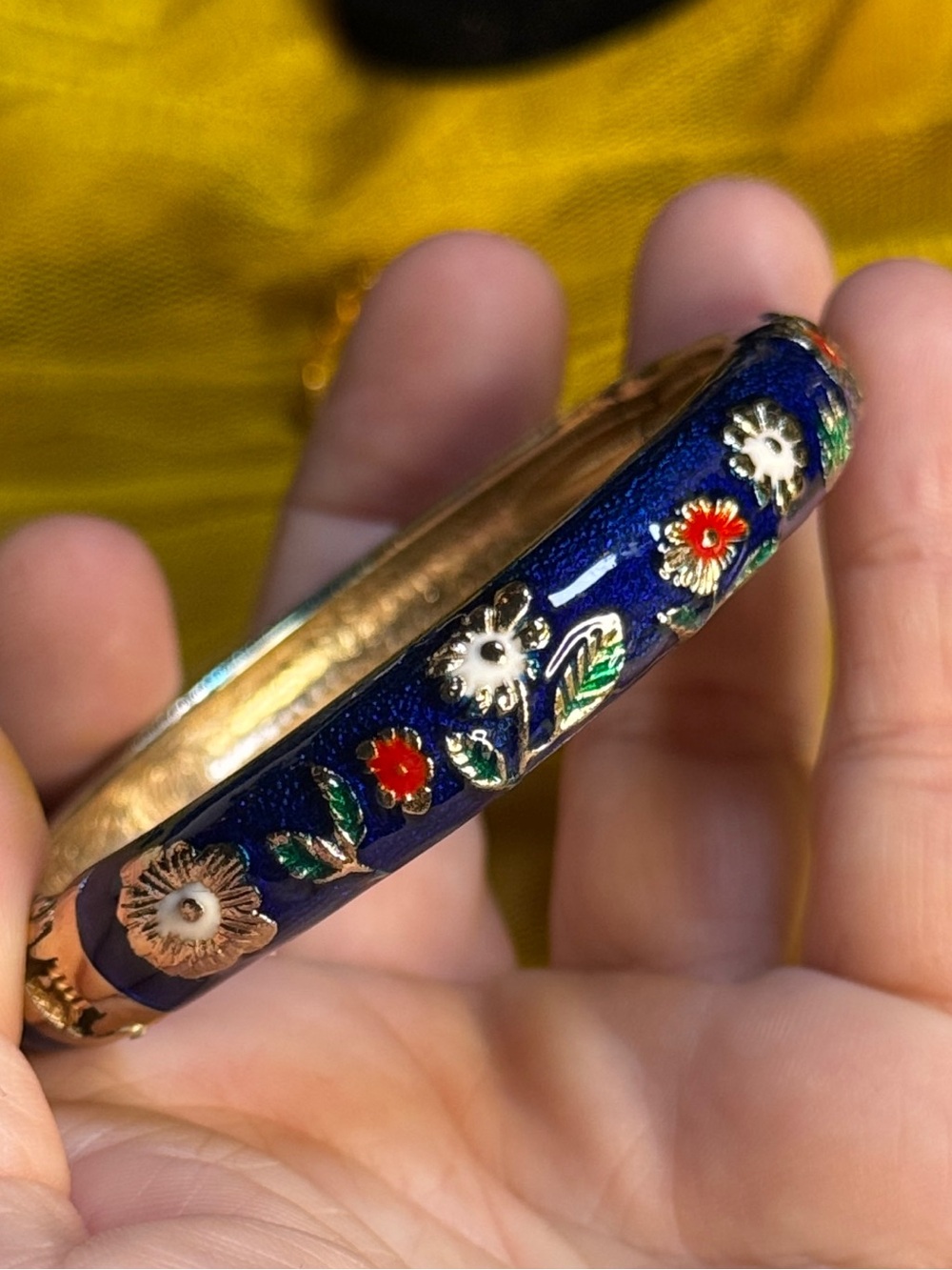 Vintage Jiu Long Xing Cobalt Blue Floral Enamel Hinged Bangle Bracelet